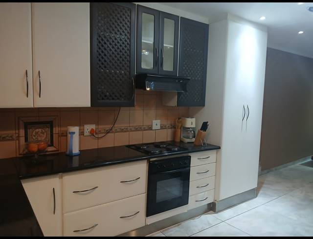 3 BEDROOM HOUSE FOR SALE IN SAFARI GARDENS